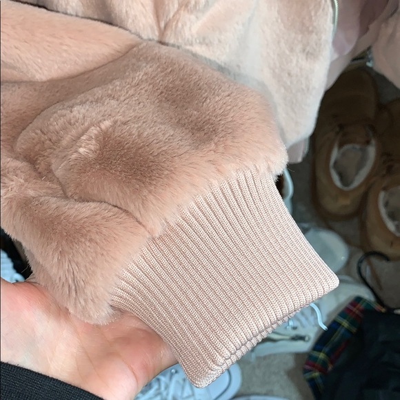 Fuzzy pink coat - Picture 2 of 4